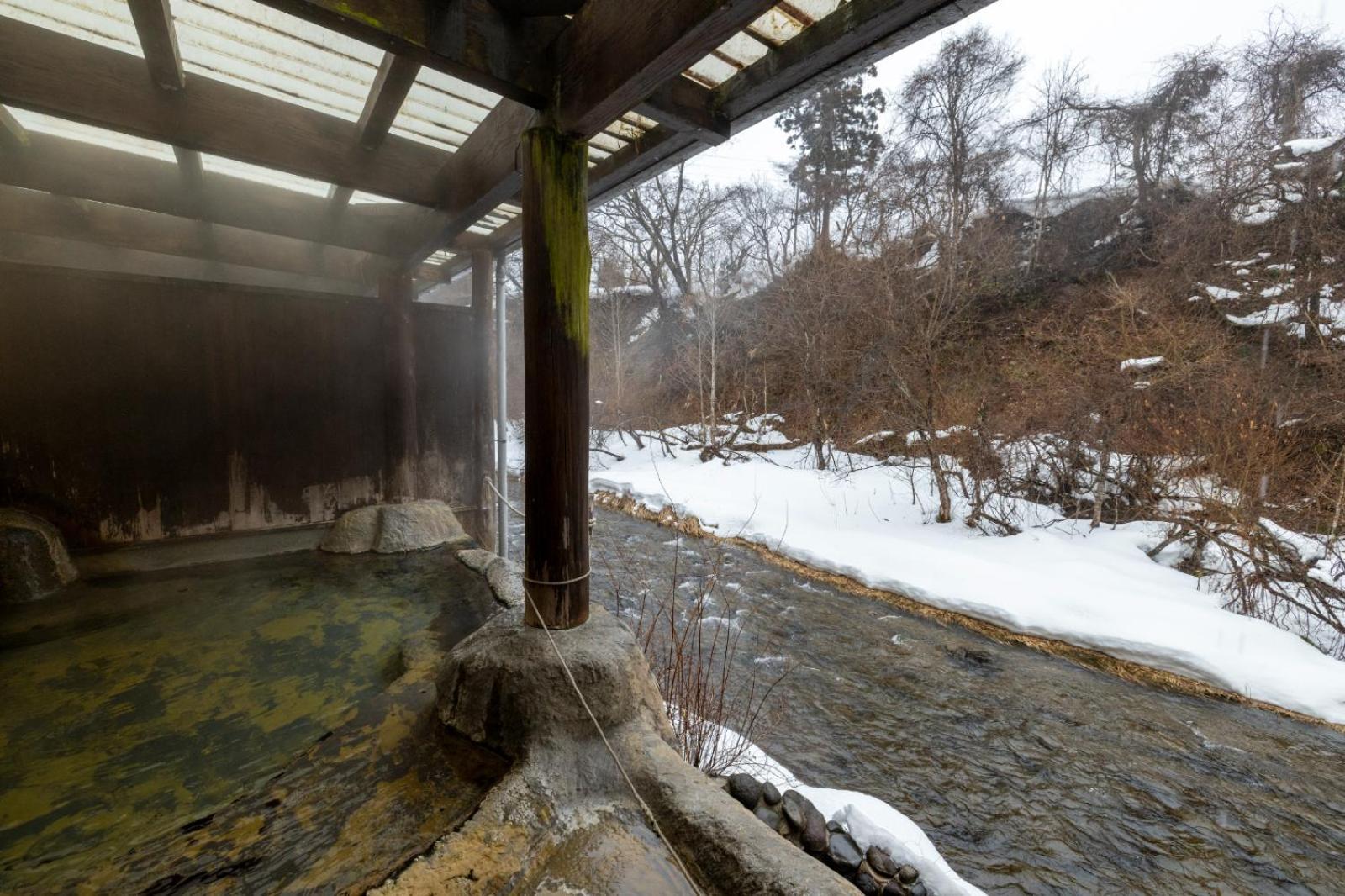 鉛温泉 藤三旅館 花巻市 エクステリア 写真